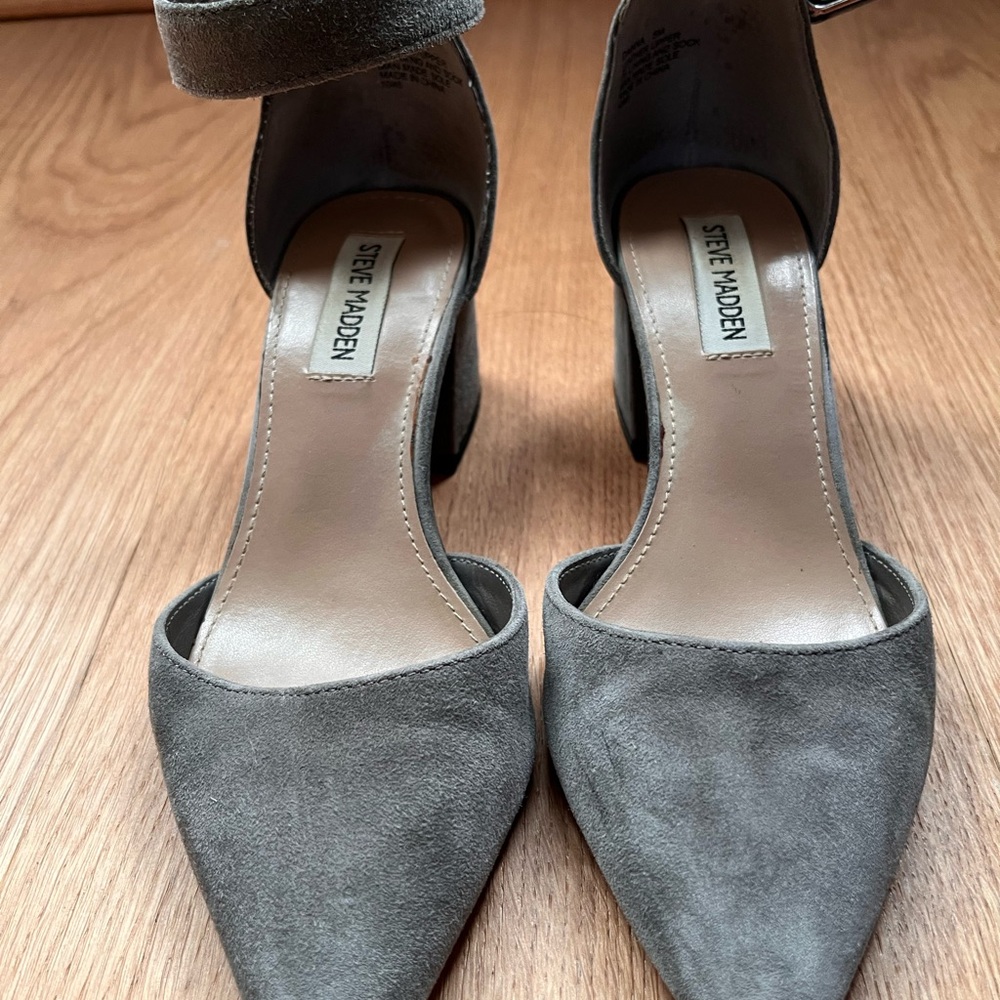 Steve Madden Gray suede Heels with Ankle Tie